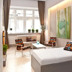 Moho M Hostel